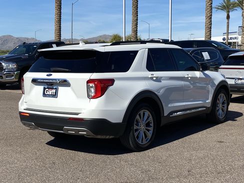 Used 2023 Ford Explorer XLT w/ Equipment Group 202A image 3