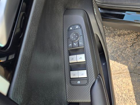 New 2025 Mitsubishi Outlander SE image 20