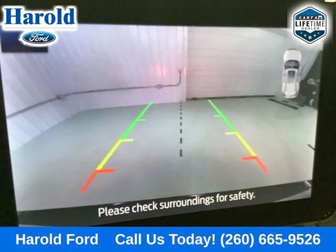 Used 2023 Ford Explorer XLT w/ Equipment Group 202A AWD/4WD image 17