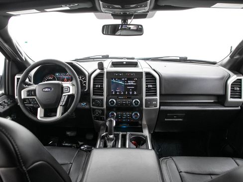 Used 2019 Ford F150 Lariat w/ Equipment Group 502A Luxury AWD/4WD image 16