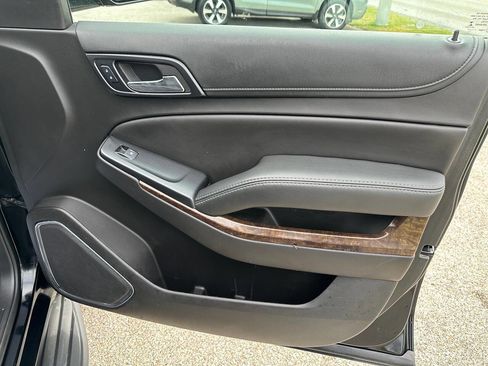 Used 2017 Chevrolet Tahoe Special Service 4x4 4dr SUV w/ Max Trailering Package image 22