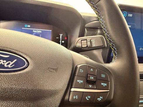 Used 2026 Ford Maverick Lobo AWD/4WD image 30
