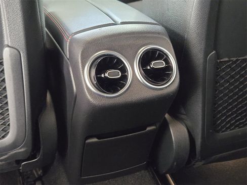 Used 2020 Mercedes-Benz CLA 250 CLA 250 image 9