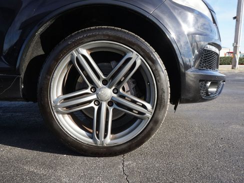 Used 2014 Audi Q7 TDI Prestige w/ Prestige Package image 39