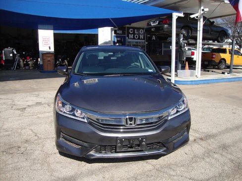 Used 2017 Honda Accord LX image 2