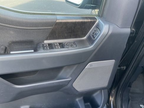 Used 2022 Ford F150 Lariat image 23