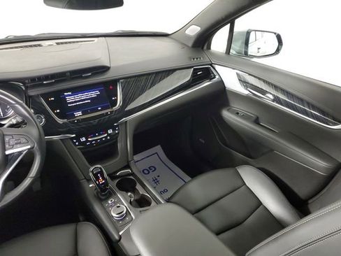 Used 2024 Cadillac XT6 Premium Luxury w/ LPO, Floor Liner Package AWD/4WD image 19