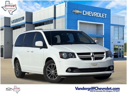 Used 2019 Dodge Grand Caravan GT image 1