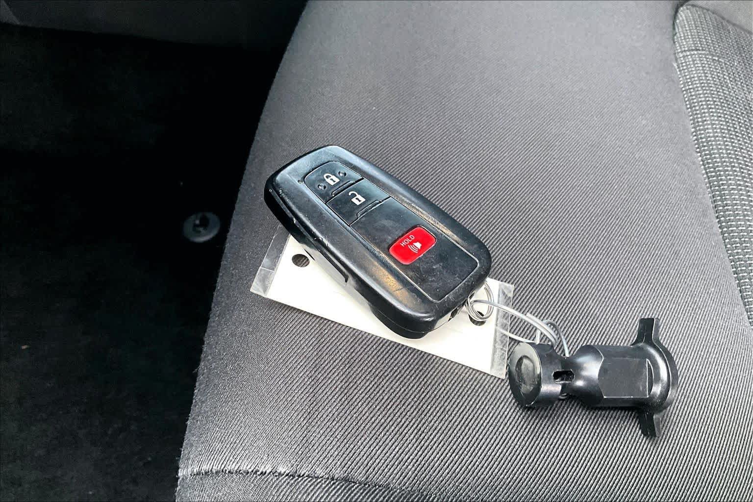 Used 2023 Toyota RAV4 SE AWD/4WD image 14
