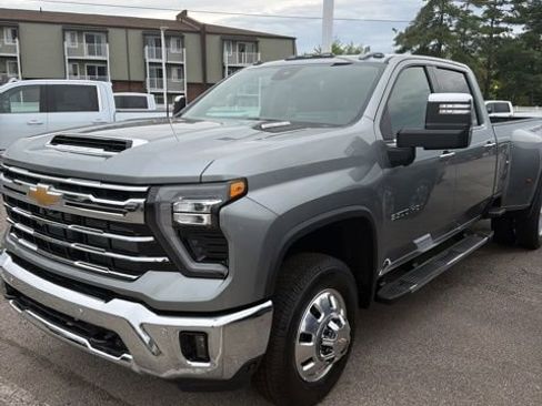New 2026 Chevrolet Silverado 3500 LTZ w/ LTZ Plus Package AWD/4WD image 1