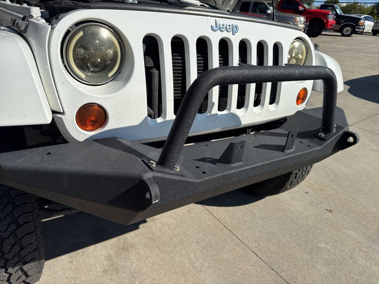 Used 2013 Jeep Wrangler Unlimited Sahara w/ Dual Top Group AWD/4WD image 30