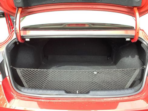 Used 2022 Hyundai Elantra SE image 29