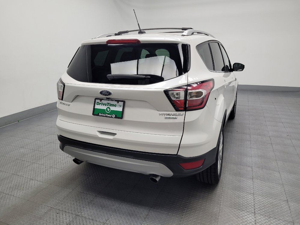 Used 2017 Ford Escape Titanium FWD image 7