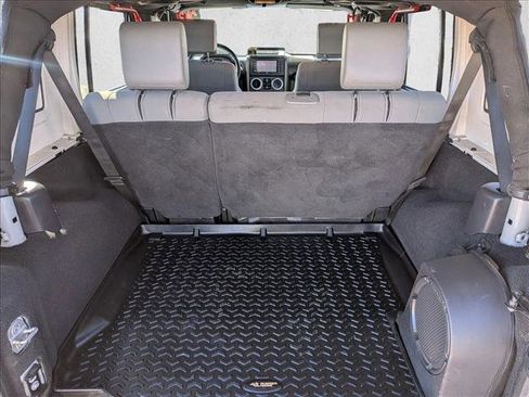 Used 2010 Jeep Wrangler Unlimited Sahara w/ Trailer Tow Group image 19