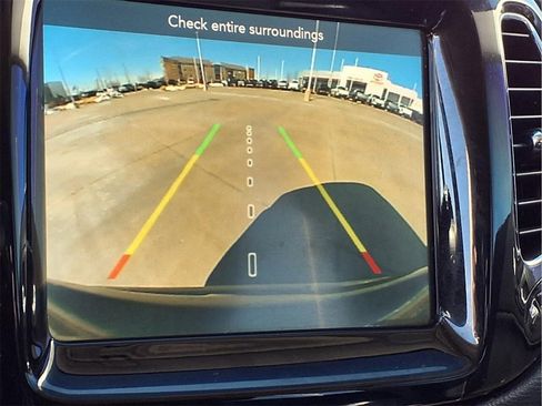 Used 2018 Jeep Compass Limited image 18