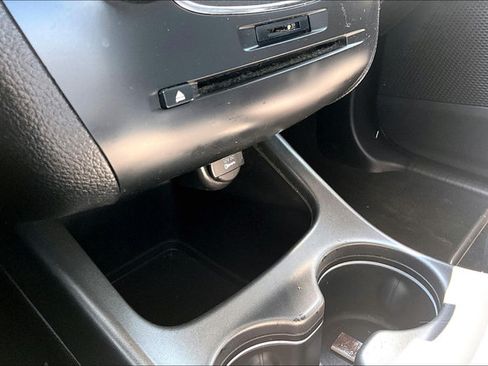 Used 2015 Dodge Journey SXT w/ Flexible Seating Group FWD image 8