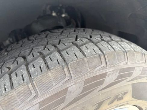 Used 2025 Ford Expedition Max Active RWD image 10
