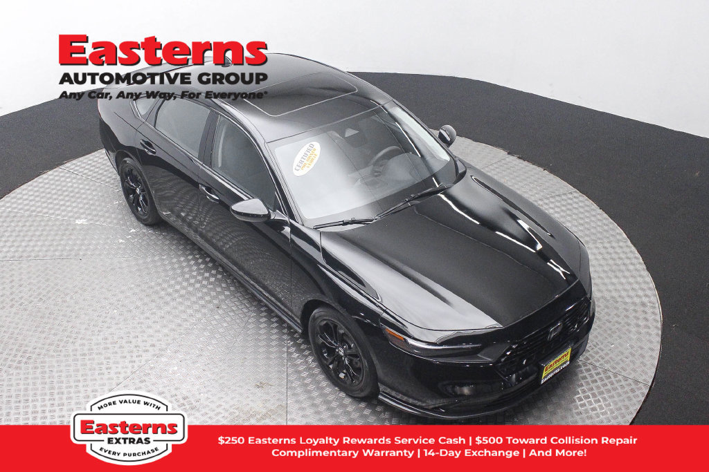 Used 2025 Honda Accord SE image 4