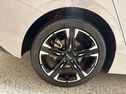 Used 2024 Kia K5 GT-Line w/ GT-Line Premium Package FWD image 33