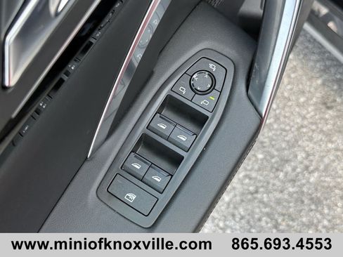 Used 2025 BMW X1 xDrive28i AWD/4WD image 14