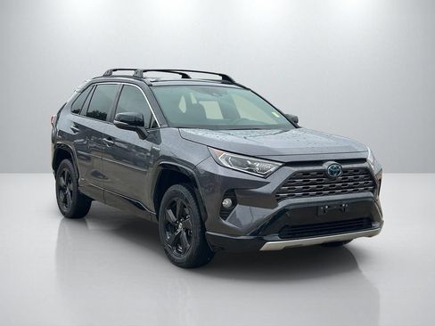 Used 2021 Toyota RAV4 XSE AWD/4WD image 3
