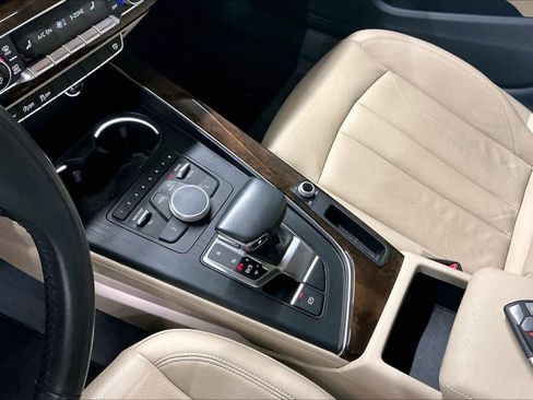 Used 2019 Audi A4 2.0T Premium w/ Convenience Package image 16