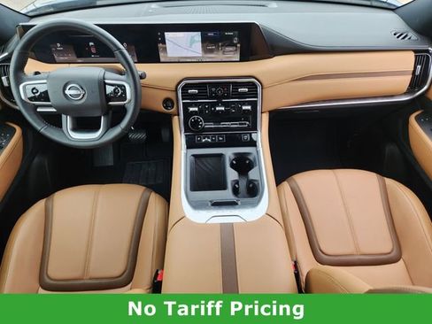 Used 2025 Nissan Armada SL image 25