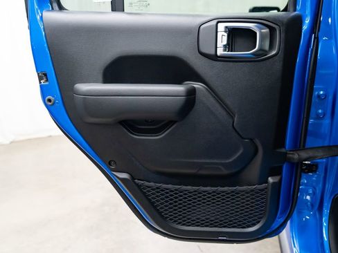 New 2026 Jeep Gladiator Willys image 25