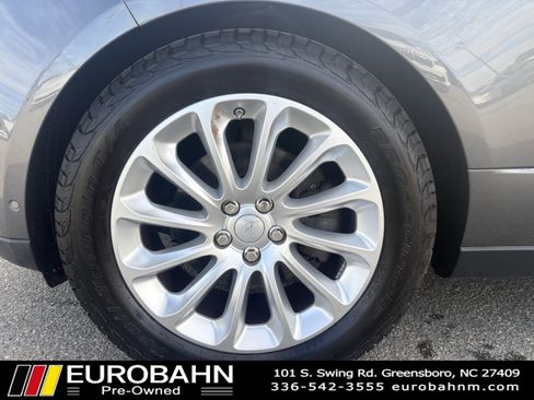 Used 2018 Land Rover Range Rover HSE image 33