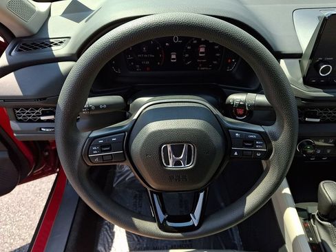 Used 2023 Honda Accord EX image 19