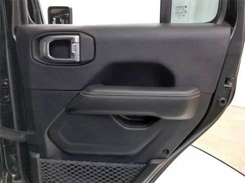 Used 2021 Jeep Wrangler Unlimited Sahara w/ Uconnect 4C Nav & Sound Group image 34