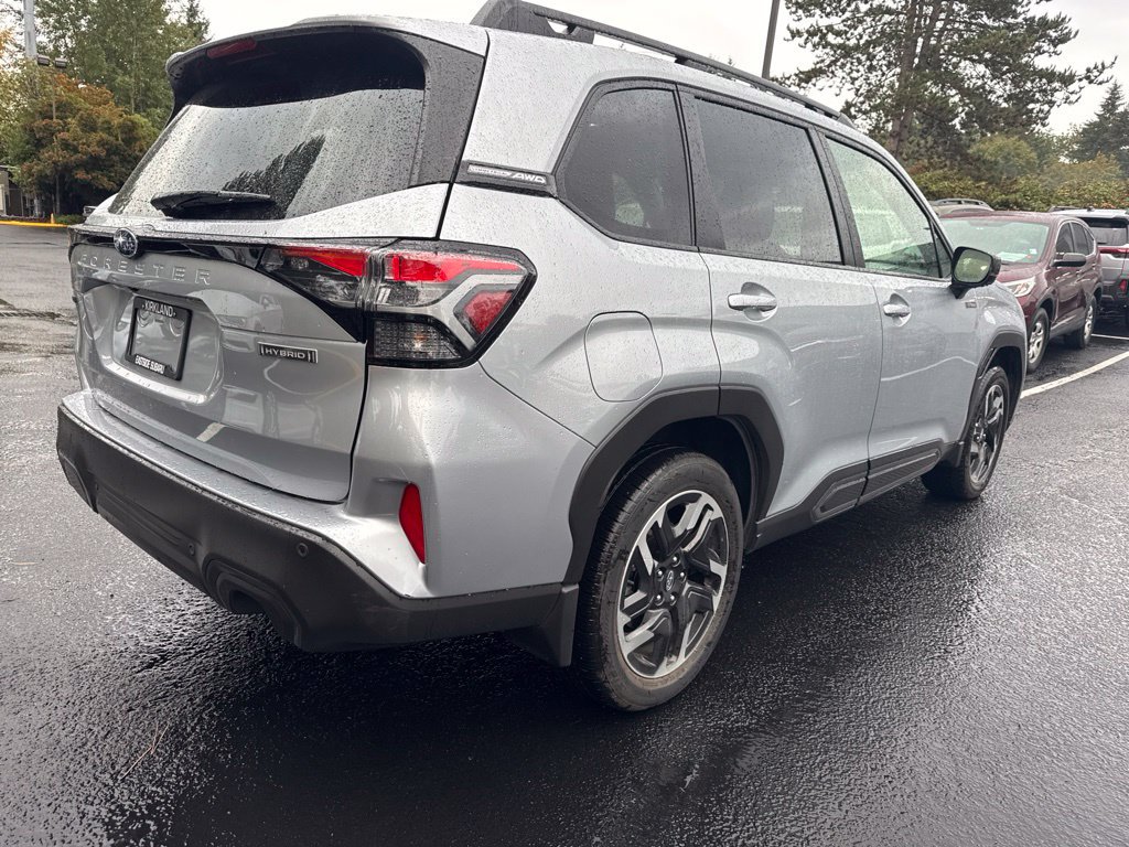 Certified 2025 Subaru Forester Limited AWD/4WD image 3
