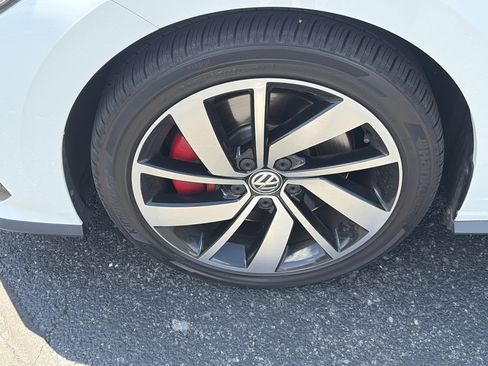 Used 2019 Volkswagen Jetta GLI Autobahn FWD image 11
