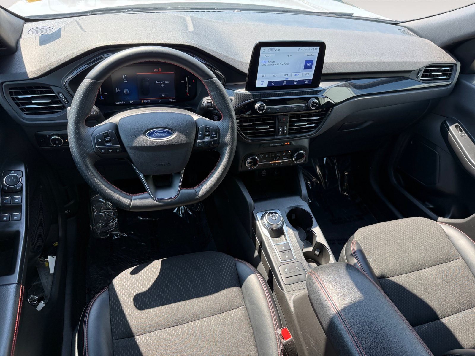 Certified 2025 Ford Escape ST-Line Select AWD/4WD image 15