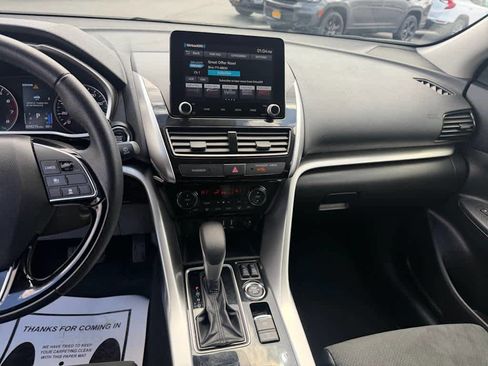 Used 2025 Mitsubishi Eclipse Cross SE AWD/4WD image 5