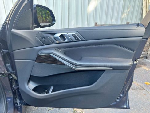 Used 2020 BMW X5 xDrive40i w/ M Sport Package AWD/4WD image 43