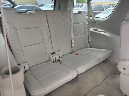Used 2017 GMC Yukon XL Denali RWD image 32