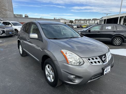 Used 2013 Nissan Rogue S w/ Special Edition Pkg image 3