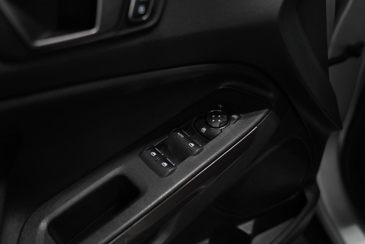 Used 2021 Ford EcoSport SE FWD image 19