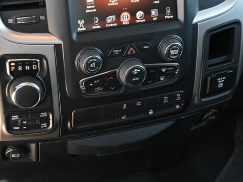 Used 2017 RAM 1500 Big Horn image 22