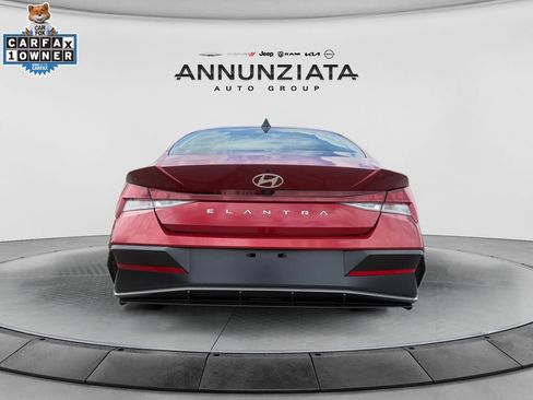 Used 2025 Hyundai Elantra SEL FWD image 4