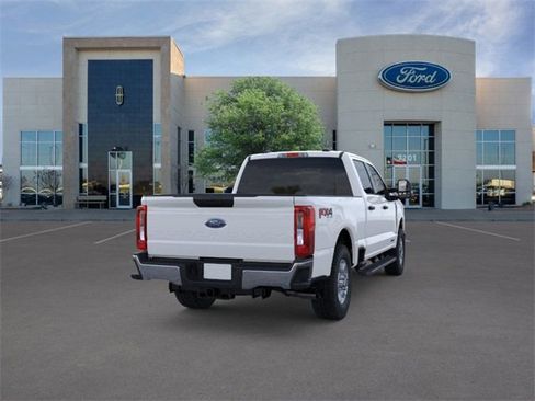New 2026 Ford F250 XLT w/ FX4 Off-Road Package image 8