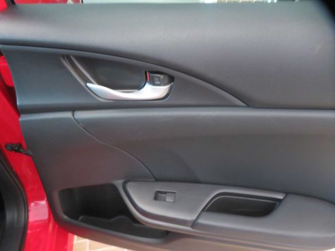 Used 2020 Honda Civic Sport image 21