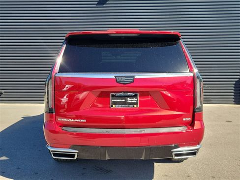 Used 2021 Cadillac Escalade Premium Luxury w/ LPO, Radiant Package image 6