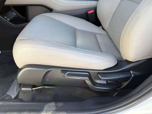 Certified 2019 Honda HR-V EX-L image 15