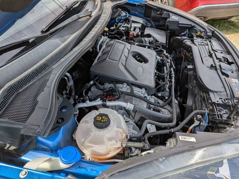 Used 2020 Ford Escape SE FWD image 19