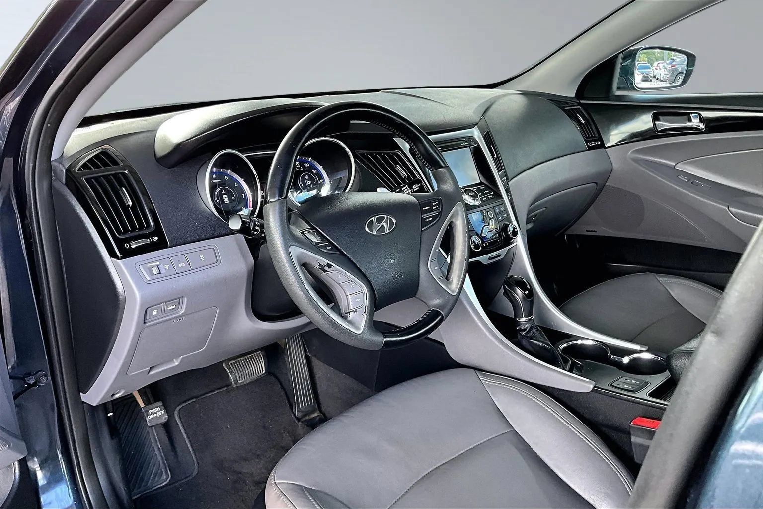 Used 2011 Hyundai Sonata Limited w/ Navigation Pkg 5 FWD image 14