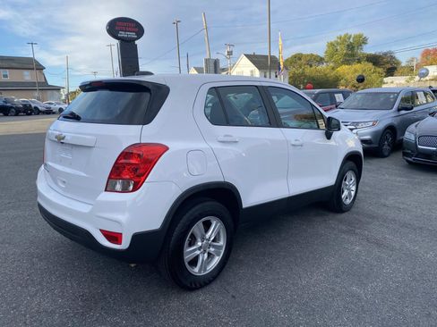 Used 2019 Chevrolet Trax LS image 6