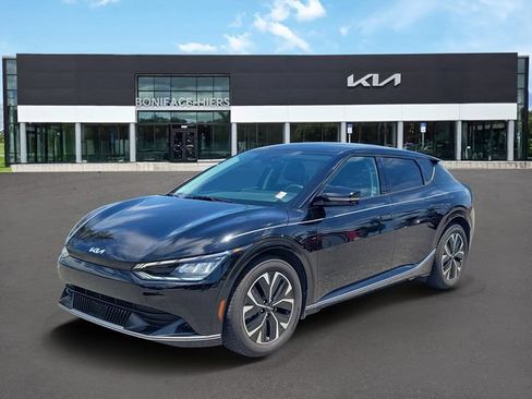 Certified 2024 Kia EV6 Wind RWD image 2