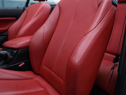 Used 2016 BMW M235i Convertible image 36